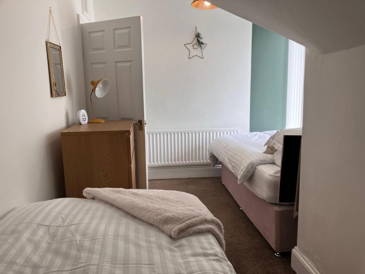 Romford Cottage - Close To Centre, Hospital Crownworks Studio Nissan And Stadium Of Light 森德兰 外观 照片