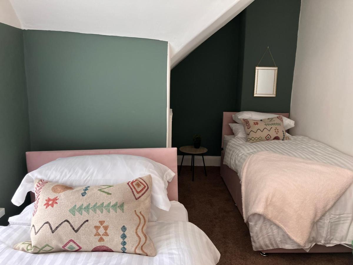 Romford Cottage - Close To Centre, Hospital Crownworks Studio Nissan And Stadium Of Light 森德兰 外观 照片