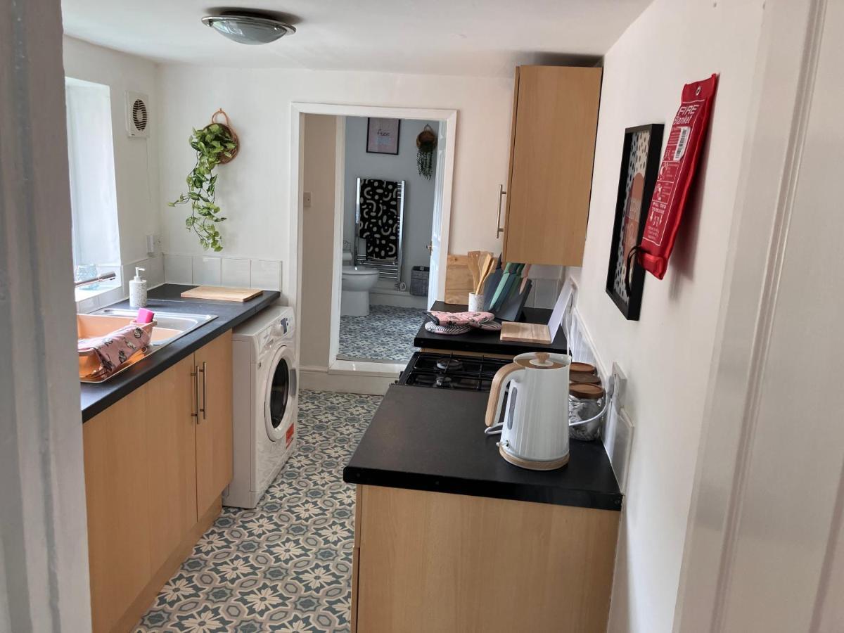 Romford Cottage - Close To Centre, Hospital Crownworks Studio Nissan And Stadium Of Light 森德兰 外观 照片