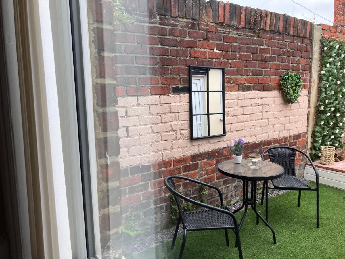 Romford Cottage - Close To Centre, Hospital Crownworks Studio Nissan And Stadium Of Light 森德兰 外观 照片